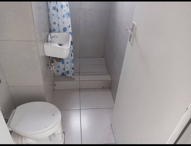 2 bed property to rent in MILNERTON